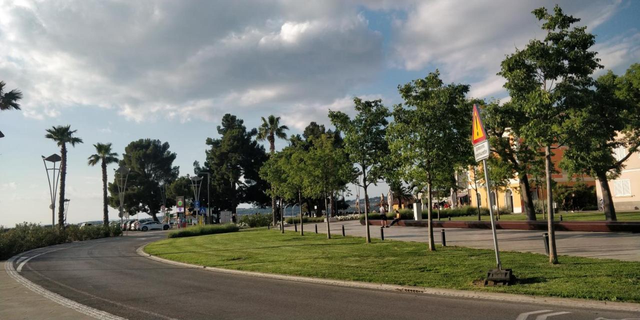 City Center Apartment Koper Exteriör bild
